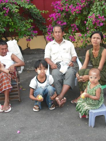 burmese family